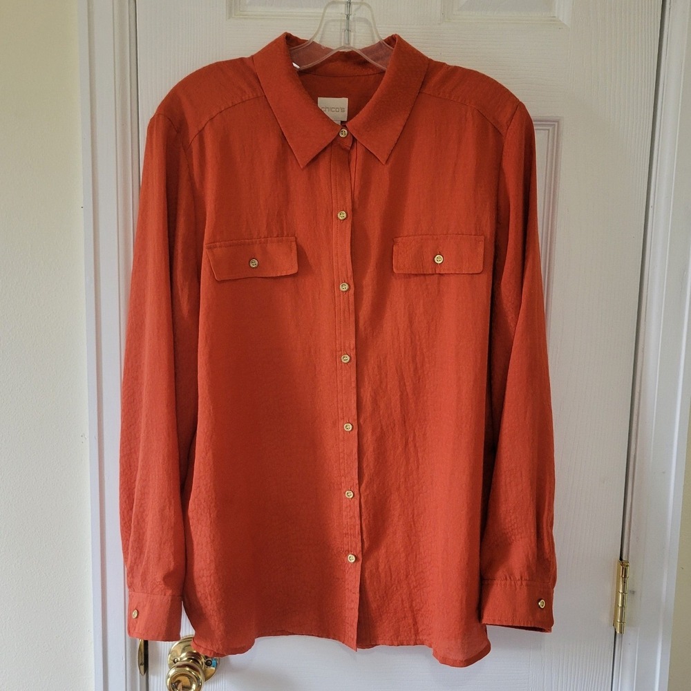 Chicos Size 2 Burnt Orange Textured Button Up Shirt Long Sleeve Pocket Top‎